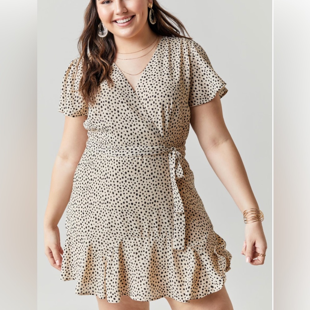 NWT Dane Spotted Front Tie Mini Dress